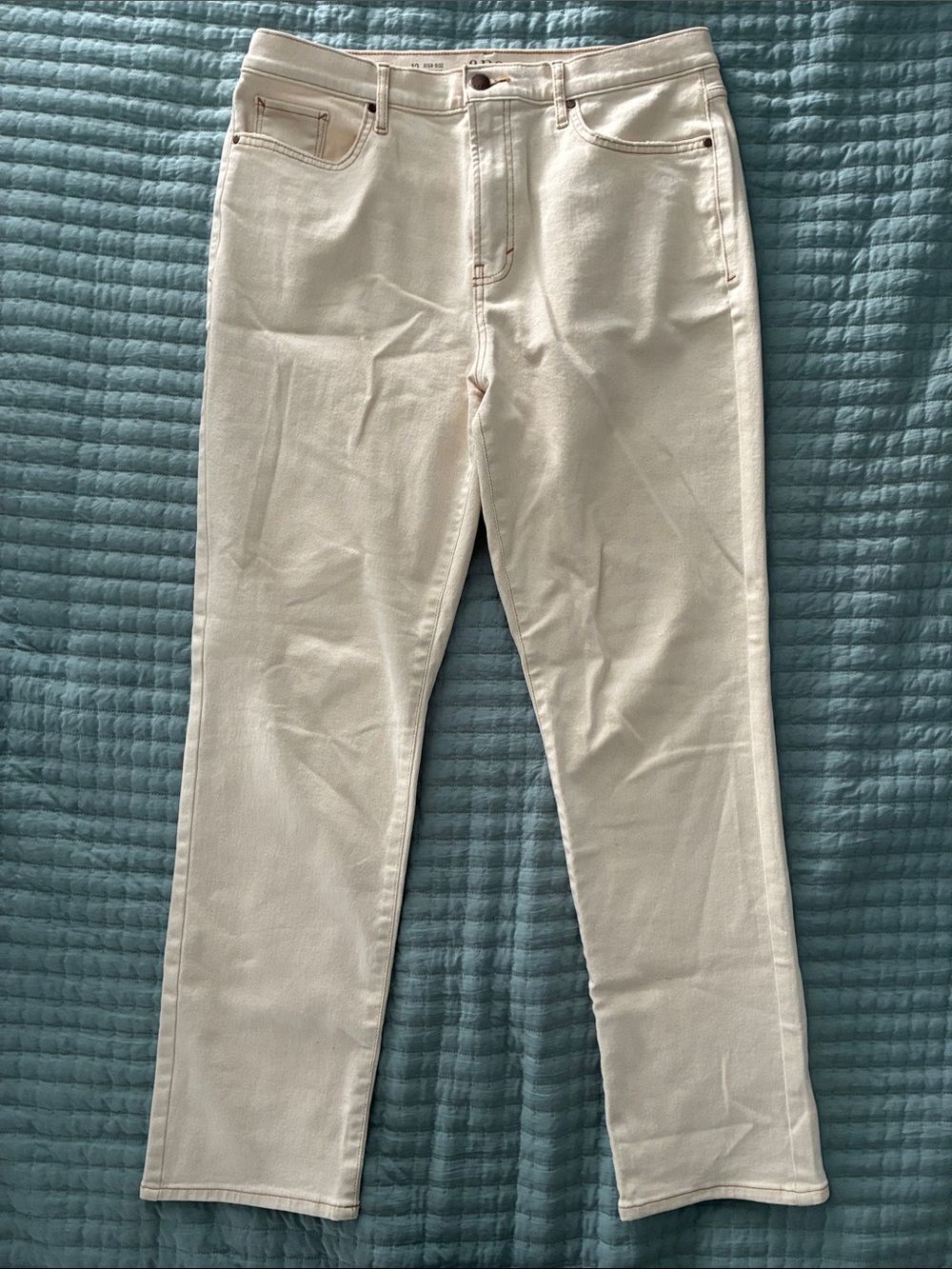 a.n.a Straight-Leg Jeans in Cream